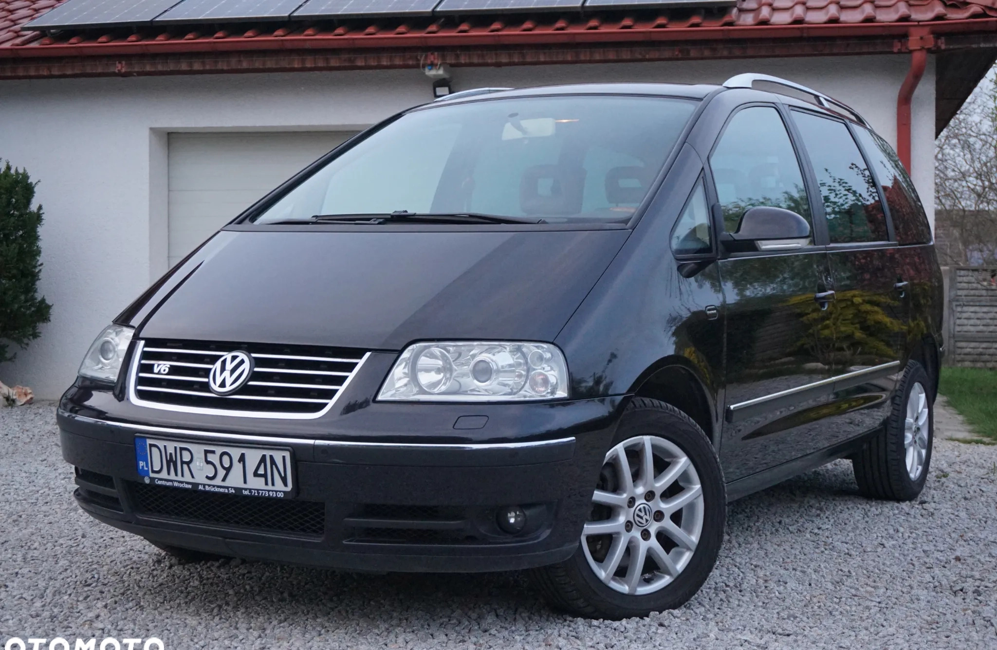 Volkswagen Sharan cena 28700 przebieg: 165500, rok produkcji 2005 z Wrocław małe 232